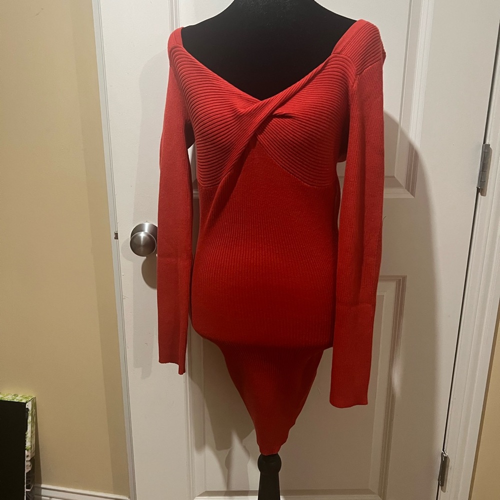 Express Red Off-Shoulder Twist-Front Ribbed Sweater